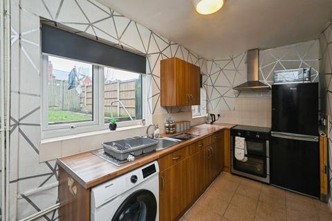 2 bedroom terraced house for sale, Kenslow Avenue, Nottingham, Nottinghamshire, NG7