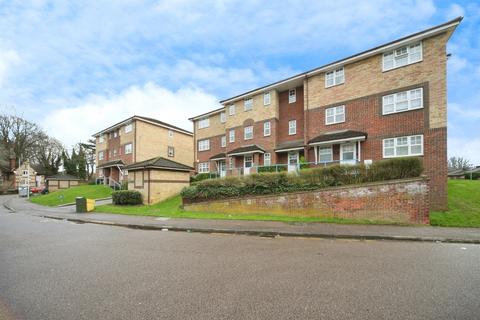 1 bedroom flat for sale, Earls Meade, Luton