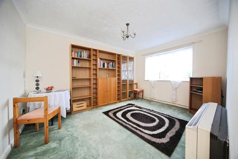 1 bedroom flat for sale, Earls Meade, Luton