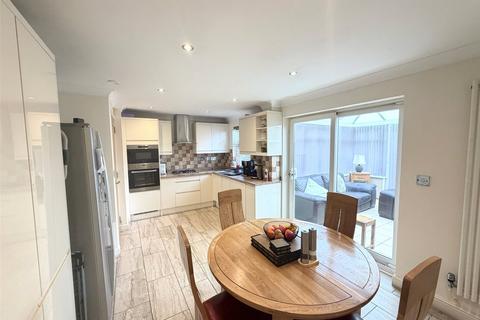 undefined, Thatchway Gardens, Birmingham, West Midlands, B38