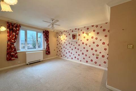 2 bedroom flat for sale, Redditch Road, Kings Norton, Birmingham, West Midlands, B38