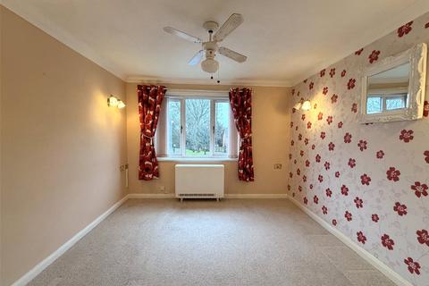 2 bedroom flat for sale, Redditch Road, Kings Norton, Birmingham, West Midlands, B38