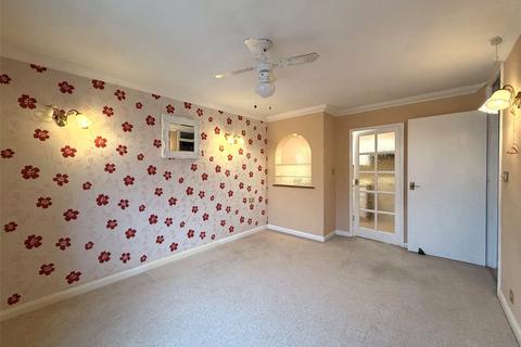 2 bedroom flat for sale, Redditch Road, Kings Norton, Birmingham, West Midlands, B38