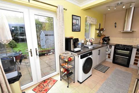 3 bedroom semi-detached house for sale, Edwin Street, Sutton-in-Ashfield, Nottinghamshire, NG17