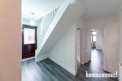 undefined, Fencepiece Road, Ilford, IG6