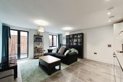 2 bedroom flat for sale, Alcester Road, Moseley, West Midlands, B13
