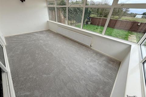 3 bedroom semi-detached house for sale, Wakeford Close, Ridge Lane, Nuneaton
