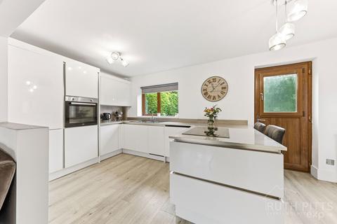 3 bedroom detached house for sale, Moorhouse View, Pontefract WF9