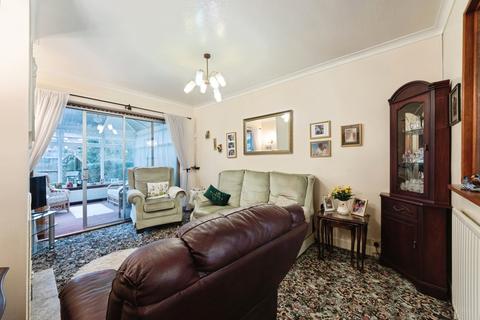 3 bedroom semi-detached house for sale, Bradbury Road, Solihull, West Midlands, B92