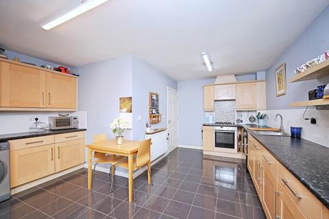4 bedroom terraced house for sale, St. Peters Way, STRATFORD-UPON-AVON, Warwickshire, CV37