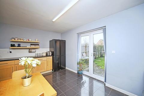 4 bedroom terraced house for sale, St. Peters Way, STRATFORD-UPON-AVON, Warwickshire, CV37