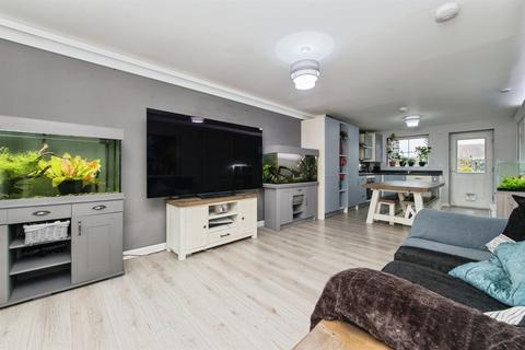 2 bedroom terraced house for sale, Martin Way, Cullompton