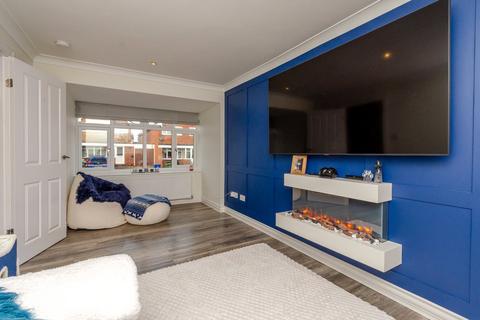 5 bedroom link detached house for sale, Gainsbrook Crescent, Norton Canes, Cannock, Staffordshire, WS11