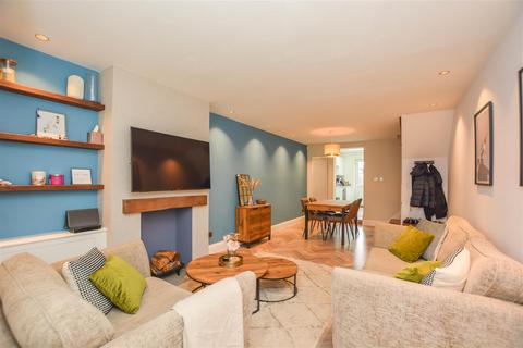 2 bedroom terraced house for sale, Crescent Road, Warley, Brentwood