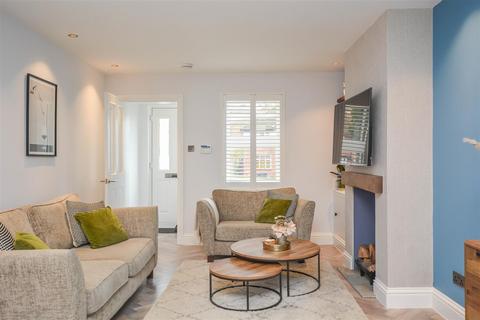 2 bedroom terraced house for sale, Crescent Road, Warley, Brentwood