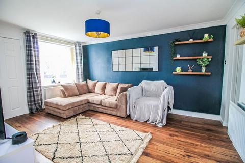 2 bedroom flat for sale, Mardale, Albany, Washington, NE38