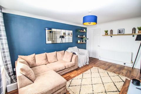 2 bedroom flat for sale, Mardale, Albany, Washington, NE38
