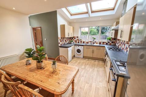6 bedroom terraced house to rent, Colman Road, NORWICH