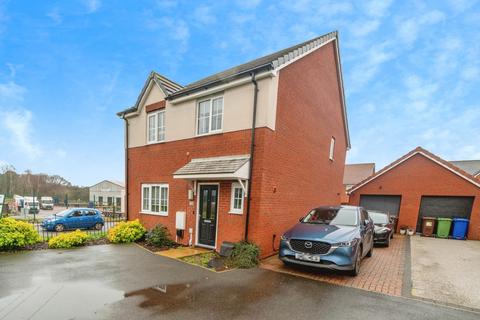 Wynns Close, Bridgtown, Cannock, WS11