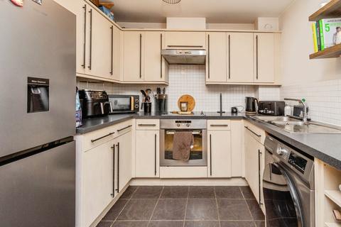 2 bedroom flat for sale, Capercaillie Drive, Cannock, Staffordshire, WS11