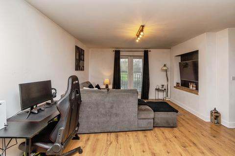 2 bedroom flat for sale, Capercaillie Drive, Cannock, Staffordshire, WS11