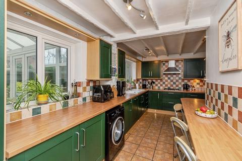 undefined, Pool Close, Shareshill, Wolverhampton, Staffordshire, WV10