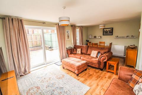 4 bedroom terraced house for sale, Warkworth Close, Oxclose, Washington, NE38