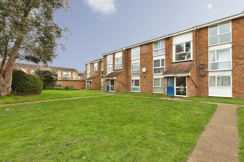 Dellow Close, Ilford, IG2