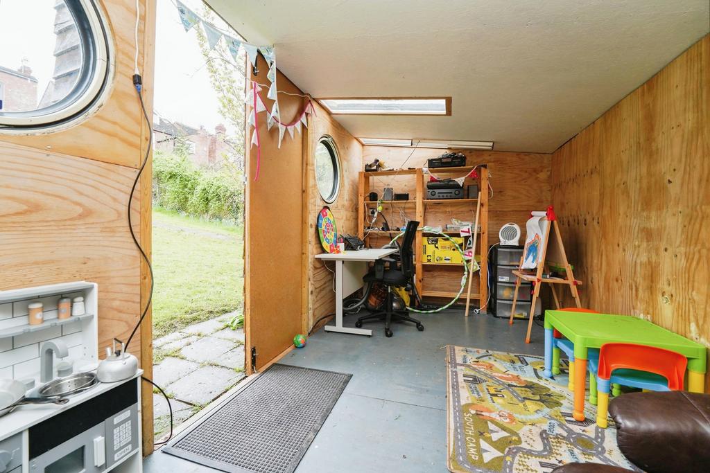 Shed