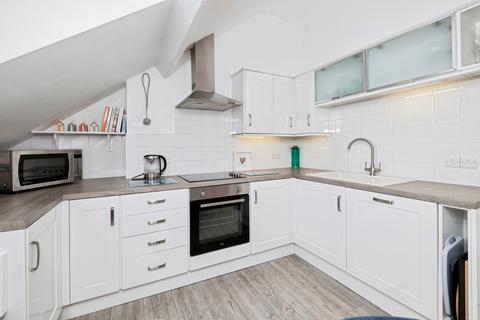 2 bedroom flat for sale, Fore Street, Marazion, Cornwall, TR17