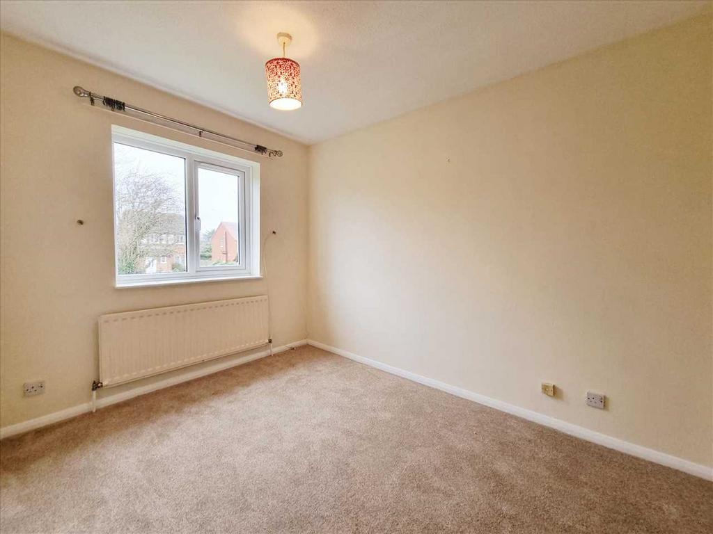 Bedroom 1: