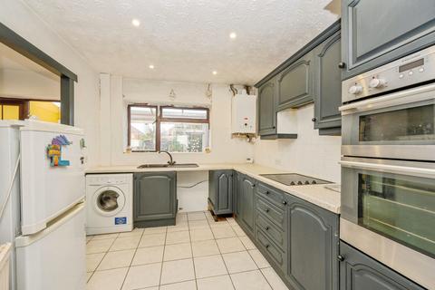 undefined, Kingsway, Kingsbury, Tamworth, Warwickshire, B78