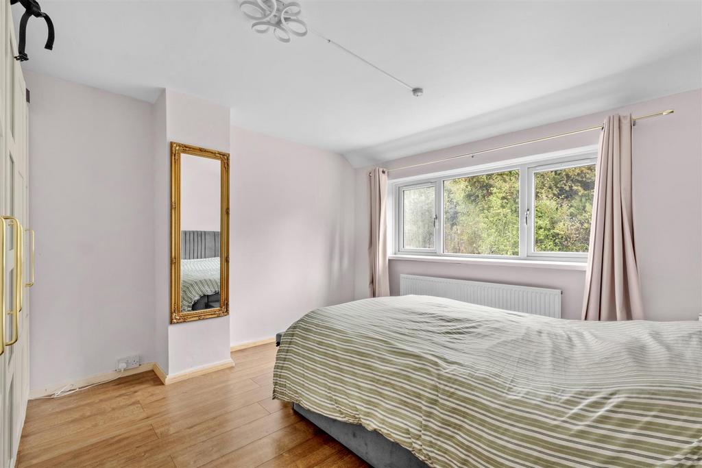 32 Perth Rd, HP13 6 XX-2.jpg