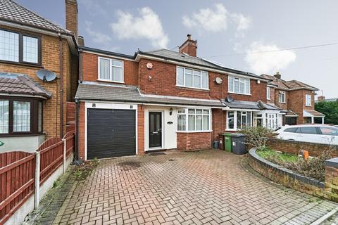 4 bedroom semi-detached house for sale, Braden Road, West Midlands, WV4