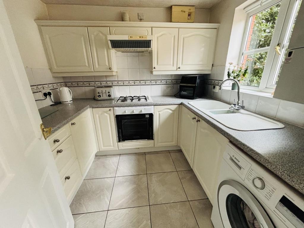 Kitchen.JPEG