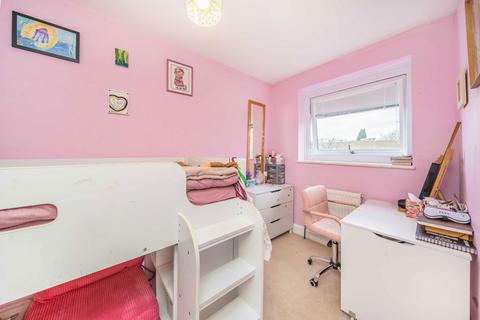3 bedroom terraced house for sale, Farrier Close, Sunbury-On-Thames TW16