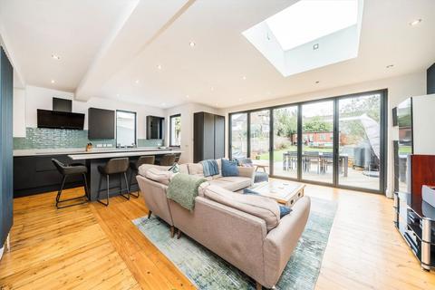 undefined, Villiers Avenue, Surbiton KT5