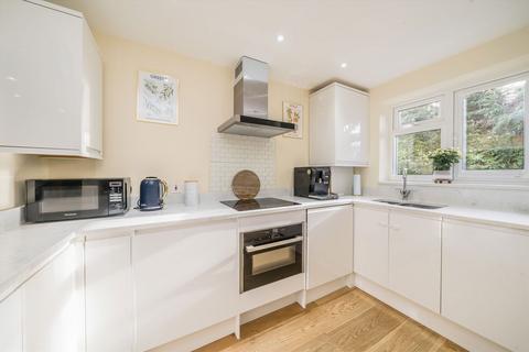 undefined, Giggs Hill Gardens, Thames Ditton KT7