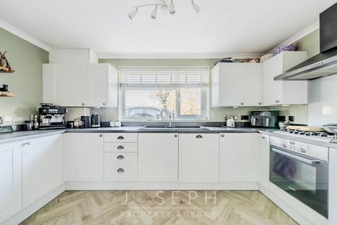 3 bedroom link detached house for sale, Hawthorn Drive, Ipswich, IP2