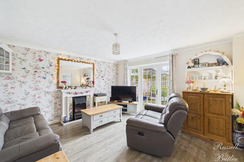 undefined, Hilltop Avenue, Buckingham, Buckinghamshire, MK18