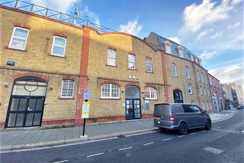 Office to rent, Warple Way London W3 0RG