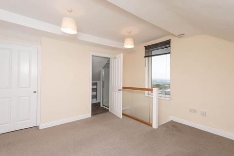 3 bedroom end of terrace house to rent, Mansfield Road, Sheffield S21
