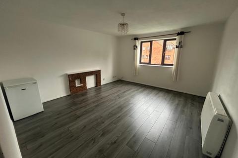 2 bedroom flat to rent, Parkfield Road, Wolverhampton WV4