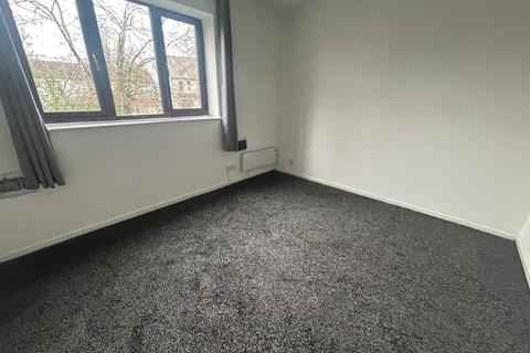 2 bedroom flat to rent, Parkfield Road, Wolverhampton WV4