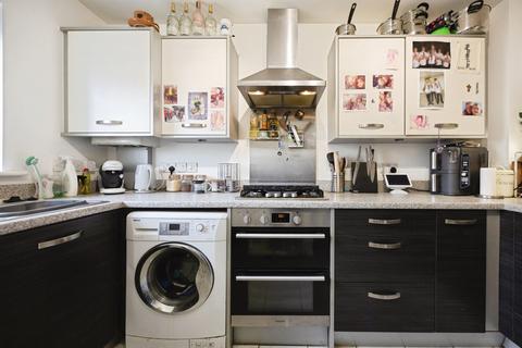 3 bedroom semi-detached house for sale, Damara Way, Kingsnorth, Ashford