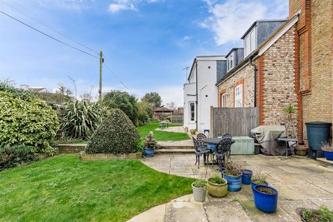 1 bedroom apartment for sale, Graystone Road, Tankerton, Whitstable
