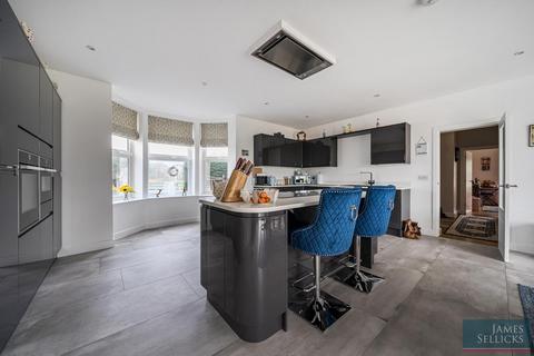 5 bedroom detached house for sale, The Gables, Fleckney, Leicestershire