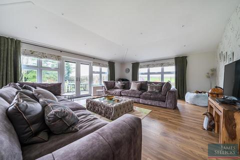 5 bedroom detached house for sale, The Gables, Fleckney, Leicestershire