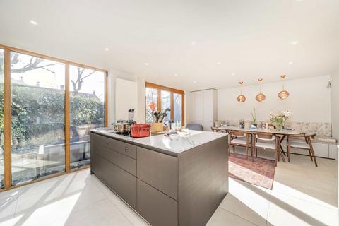 5 bedroom house for sale, Tower Close, London NW3
