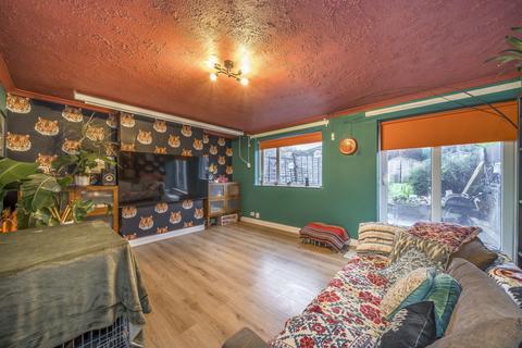 undefined, Kingsman Street, London, SE18